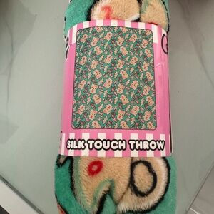 Hello kitty silk touch throw blanket